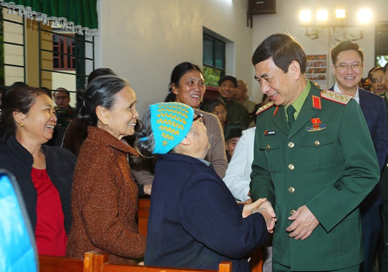 Cử tri tín nhiệm Đại tướng Phan Văn Giang ứng cử đại biểu Quốc hội khóa XVI