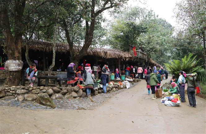 Phiên chợ vùng cao Sin Suối Hồ - Nét nguyên bản hút hơn 30.000 du khách mỗi năm
