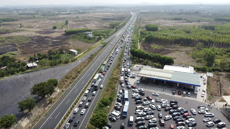 Bản tin Đầu tư công: Đẩy nhanh tiến độ trạm dừng nghỉ cao tốc Bắc - Nam phía Đông trước ngày 30/4