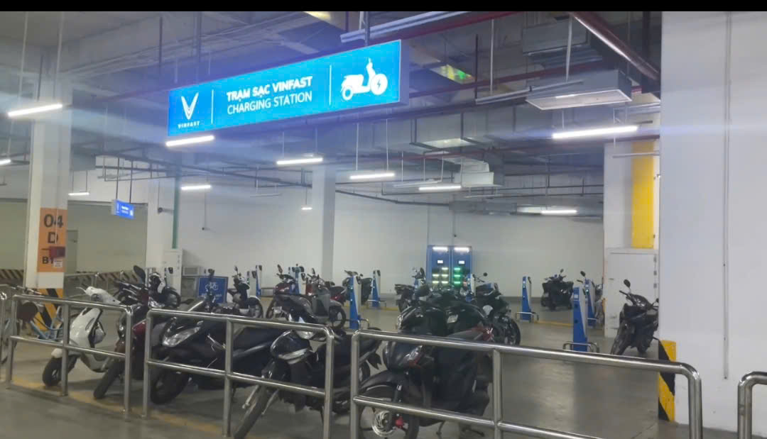 Bản tin Truyền thông Chính sách ngày 9/7/2026: Quy định mới về sạc xe điện tại chung cư