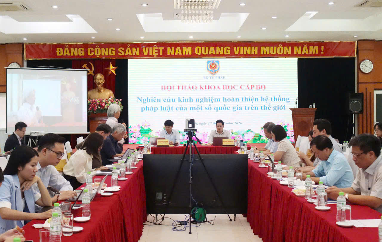 Nghiên cứu kinh nghiệm quốc tế để hoàn thiện hệ thống pháp luật Việt Nam trong kỷ nguyên mới