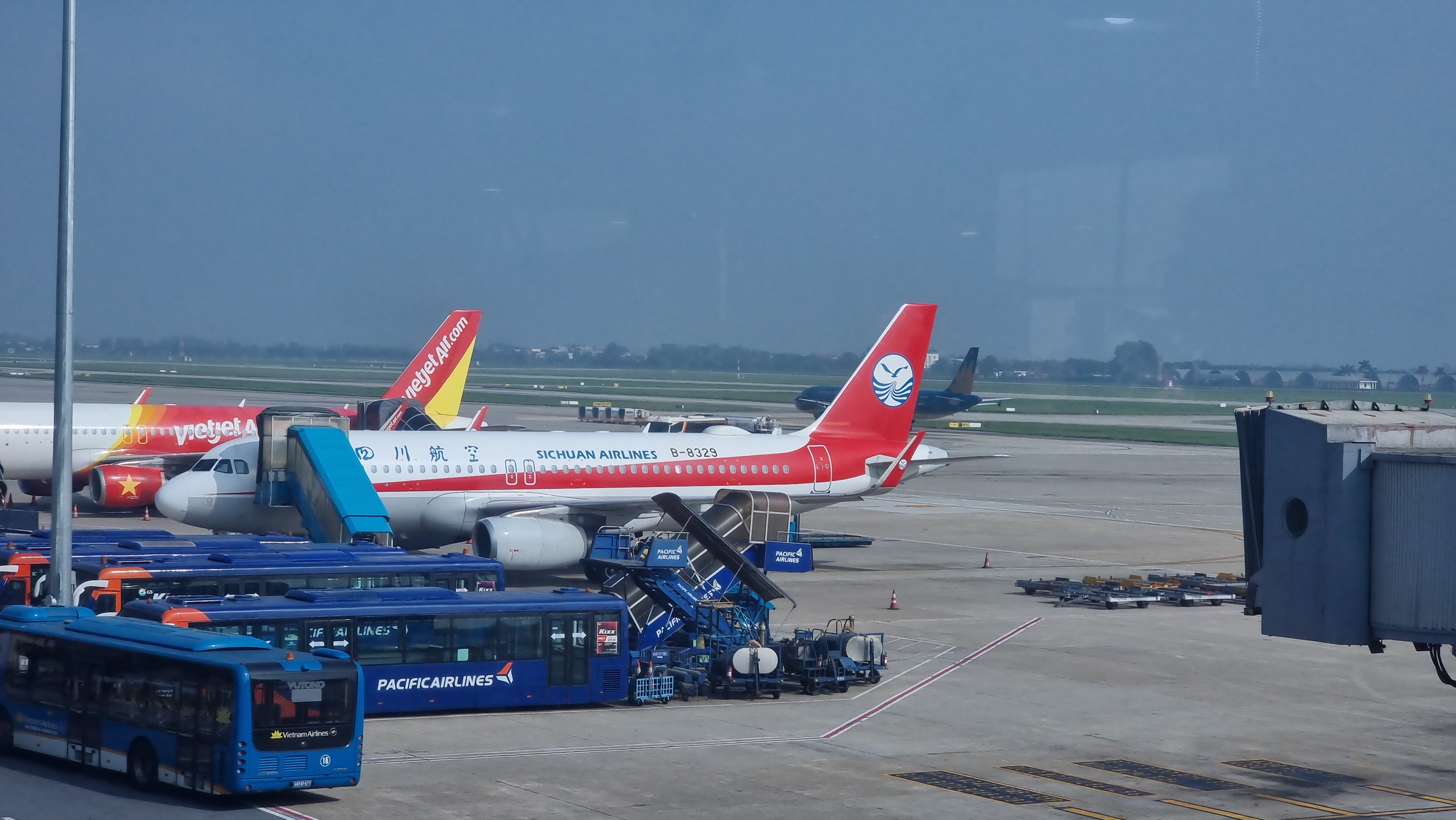 Sửa đổi, thay thế nhiều thủ tục trong lĩnh vực hàng không