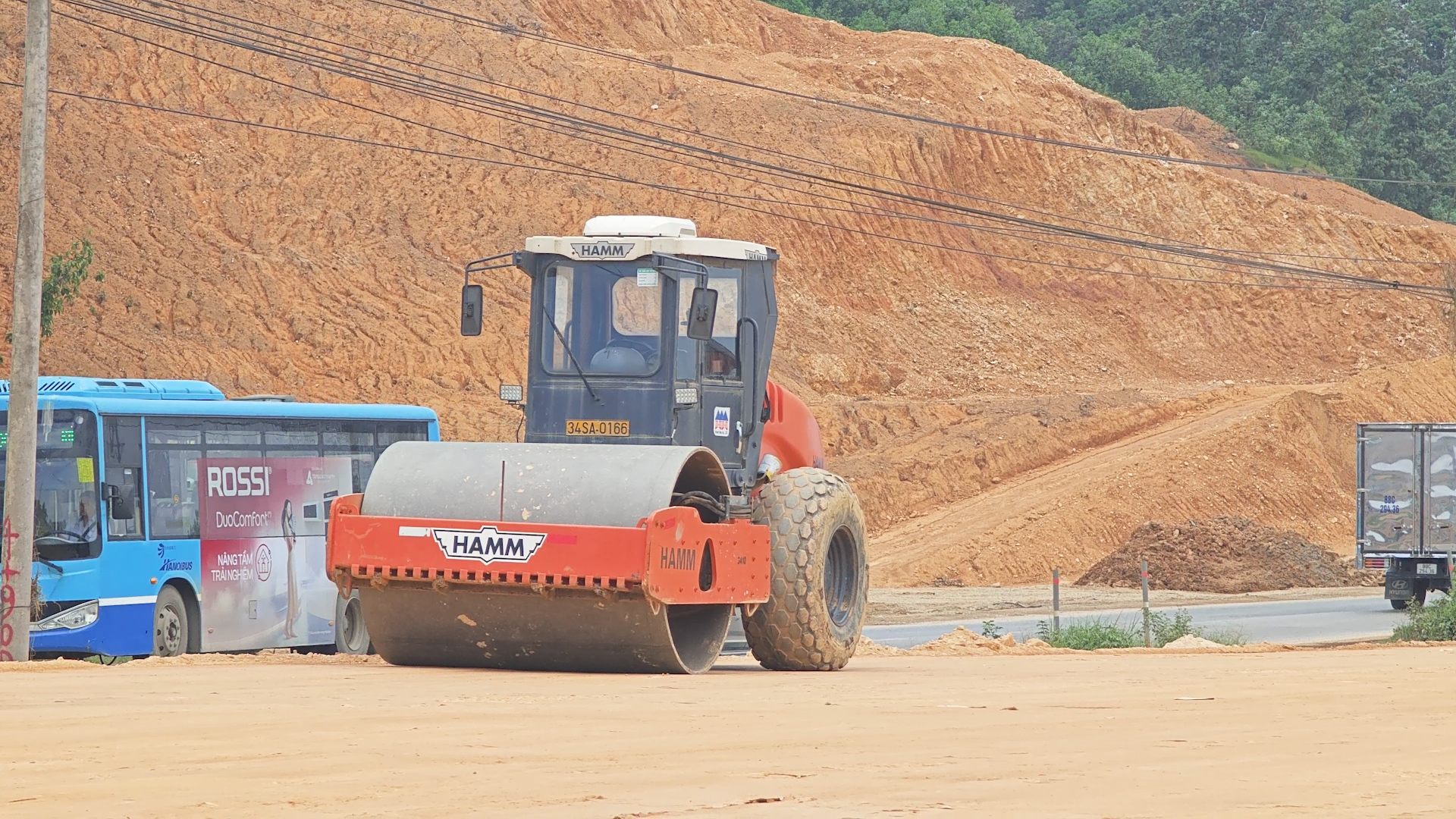 Bản tin Đầu tư công ngày 28/7/2026: Giải ngân đầu tư công chững lại, áp lực tăng tốc 6 tháng cuối năm