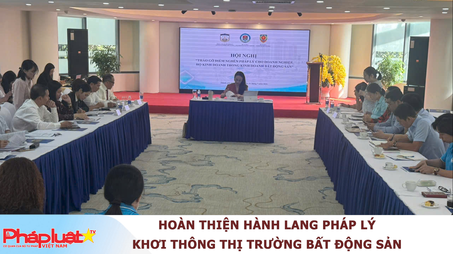 Hoàn thiện hành lang pháp lý, khơi thông thị trường bất động sản
