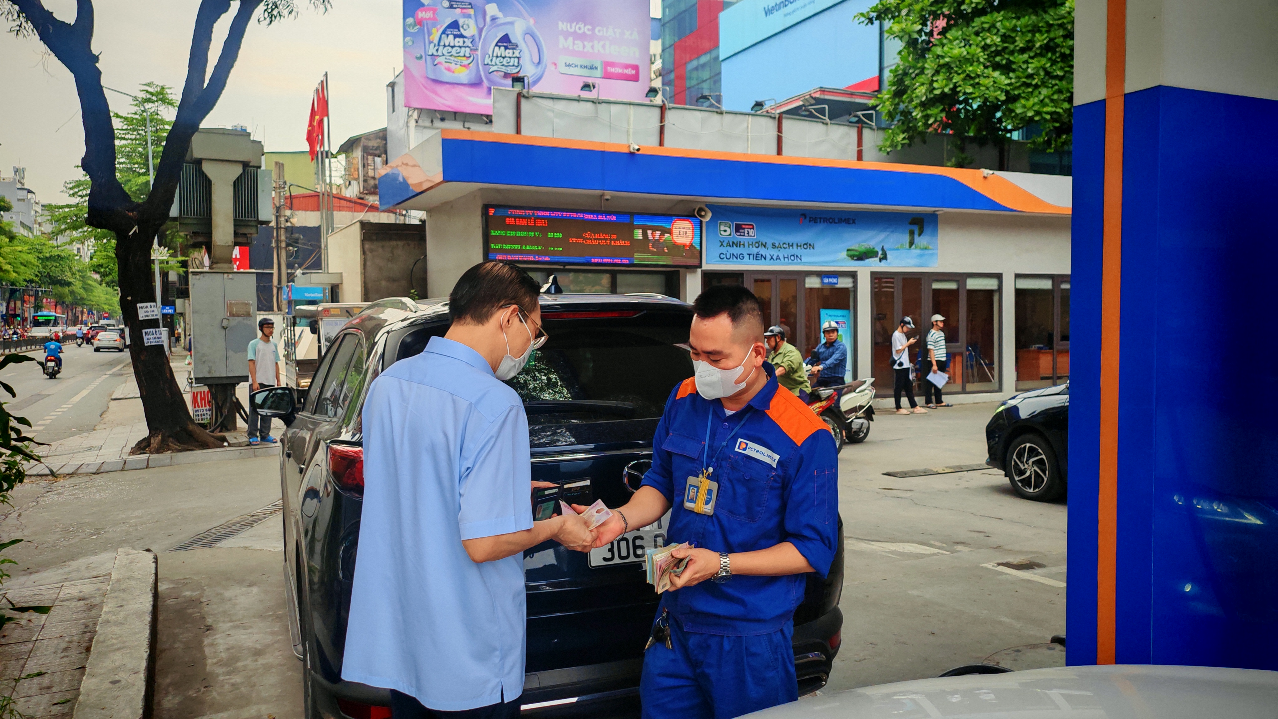 Chính phủ có chỉ đạo mới về cung ứng xăng dầu
