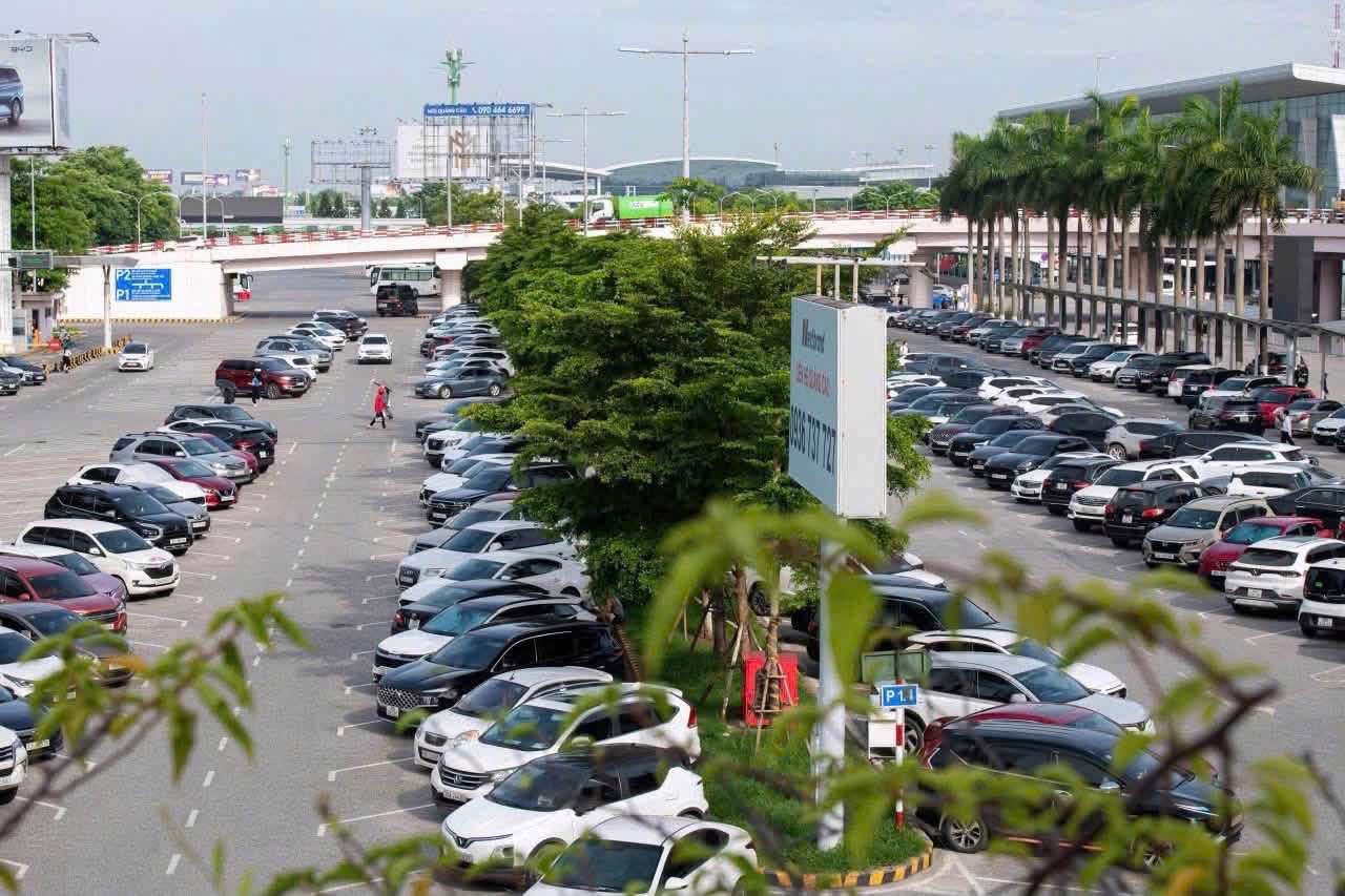 Hà Nội: Cảng hàng không quốc tế Nội Bài phân luồng mới, giảm ùn tắc sân bay