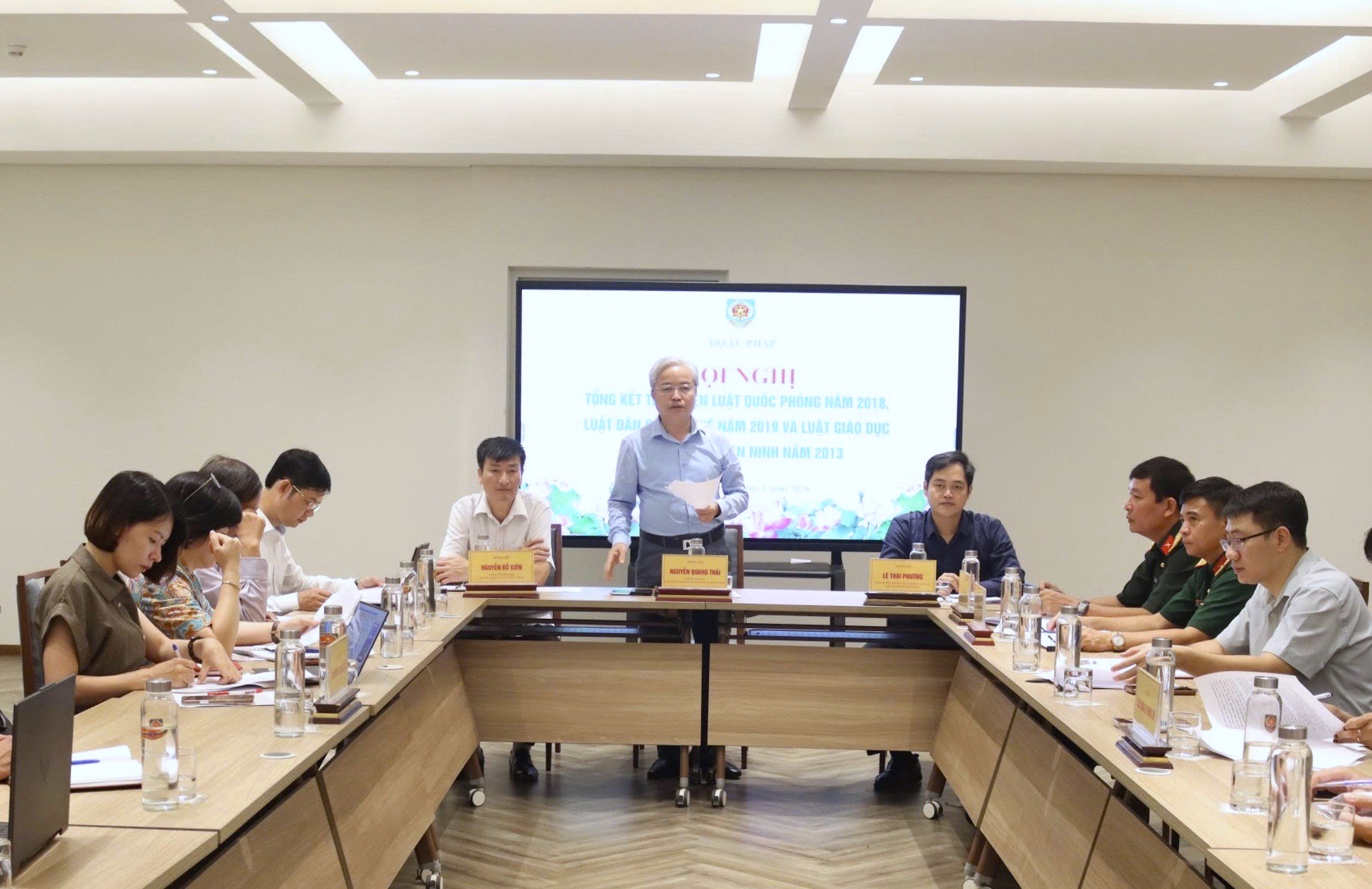 Nâng cao hiệu lực, hiệu quả quản lý nhà nước bằng pháp luật về quốc phòng, an ninh