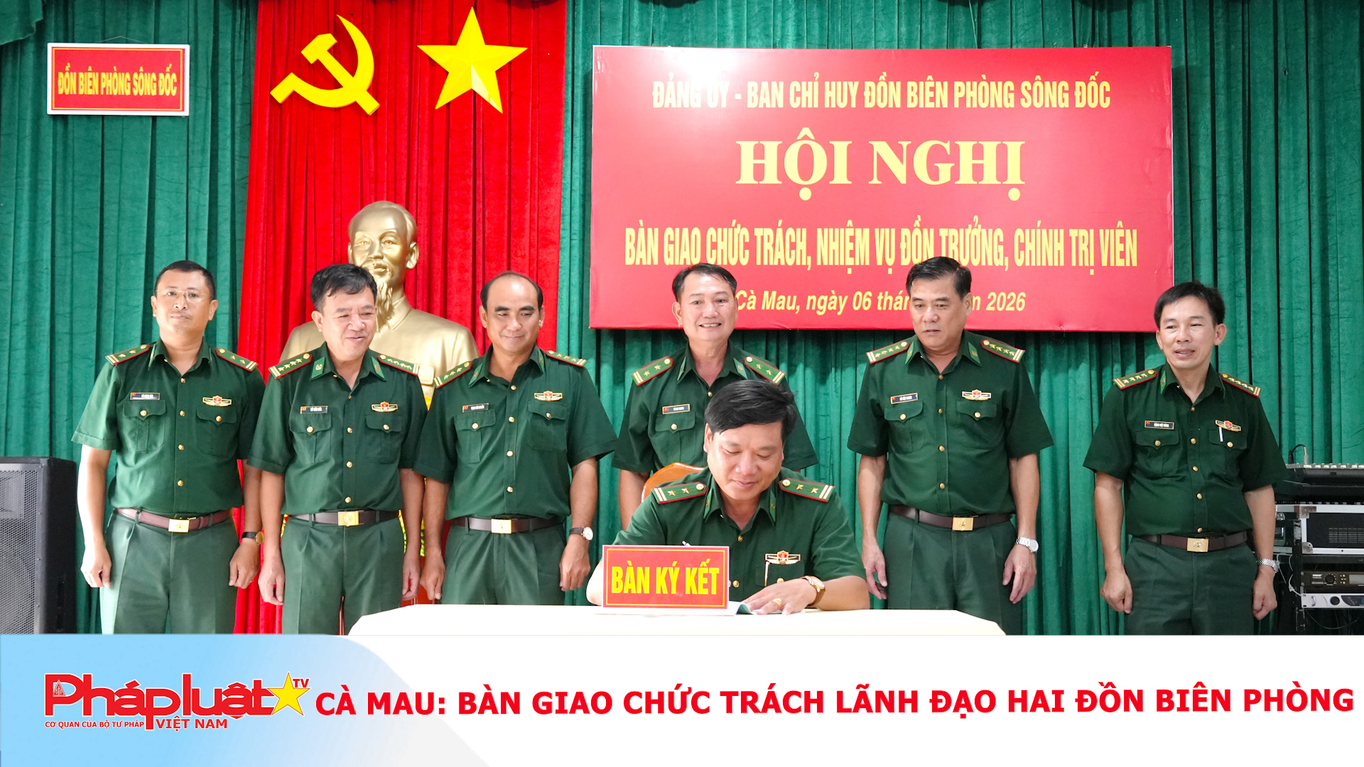 Cà Mau: Bàn giao chức trách lãnh đạo hai Đồn Biên phòng