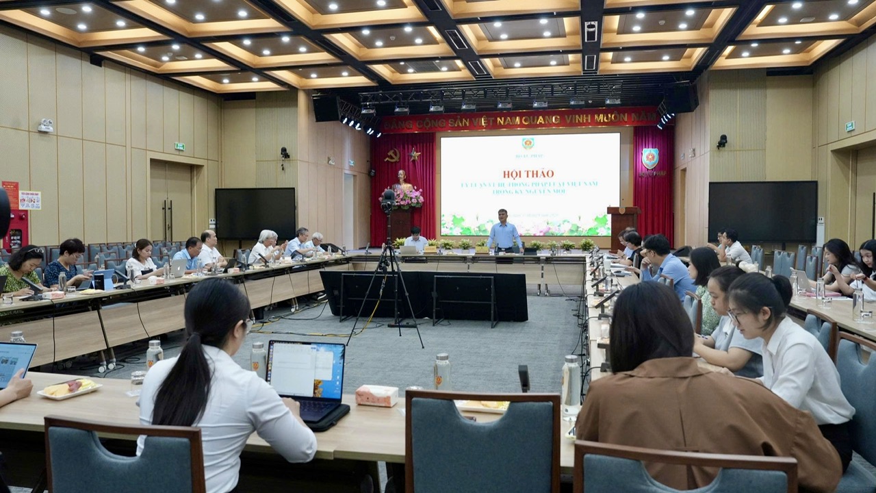 Xây dựng Chiến lược hoàn thiện hệ thống pháp luật Việt Nam trong kỷ nguyên mới