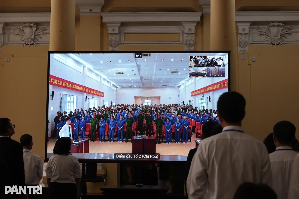 VKS đề nghị hàng loạt mức án “khủng” cho các bị cáo vụ 4 tiếp viên xách ma túy