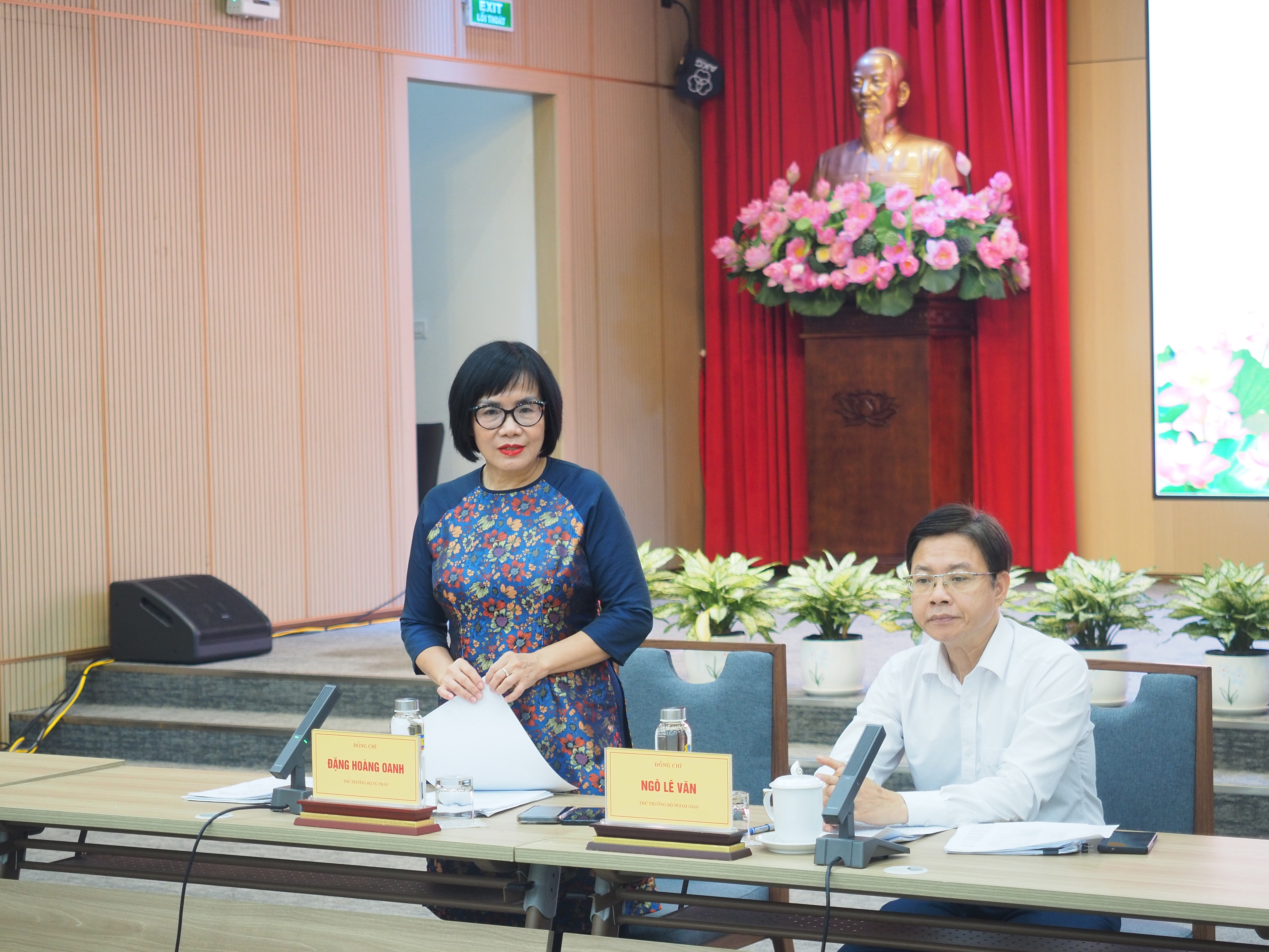 Tiếp tục rà soát, làm rõ thẩm quyền, trách nhiệm trong công tác hàm, cấp ngoại giao