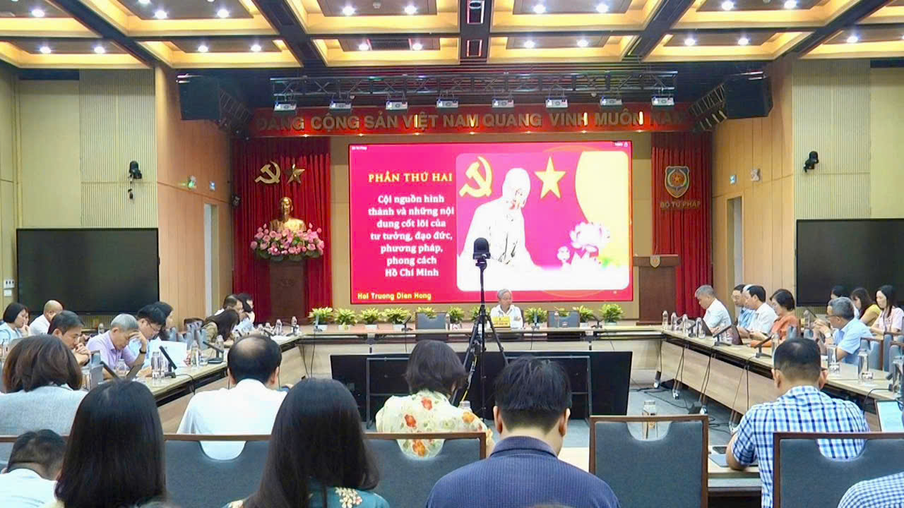 Nghiên cứu, học tập, quán triệt nhiều nội dung quan trọng về phát triển đất nước trong giai đoạn mới