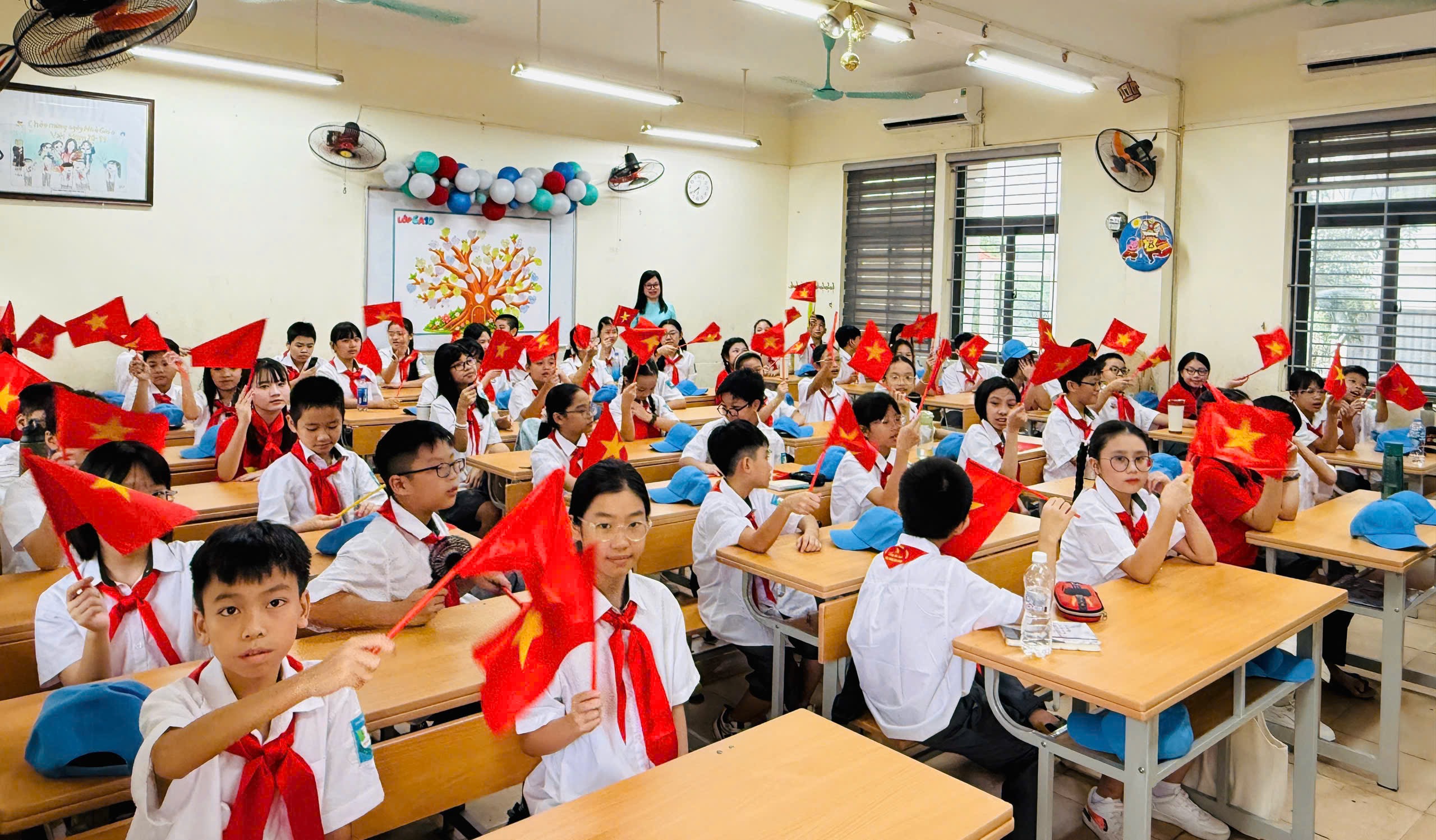 Hà Nội: Hơn 2,3 triệu học sinh bước vào năm học mới 2026-2027