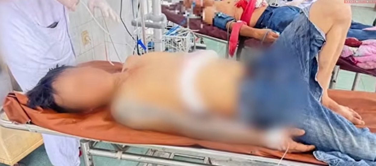 Mâu thuẫn tình tiền, người đàn ông đâm 2 người bị thương rồi uống thuốc trừ sâu tự tử