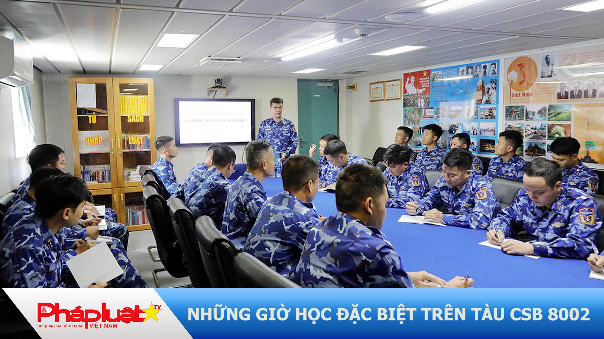 Những giờ học đặc biệt trên tàu CSB 8002
