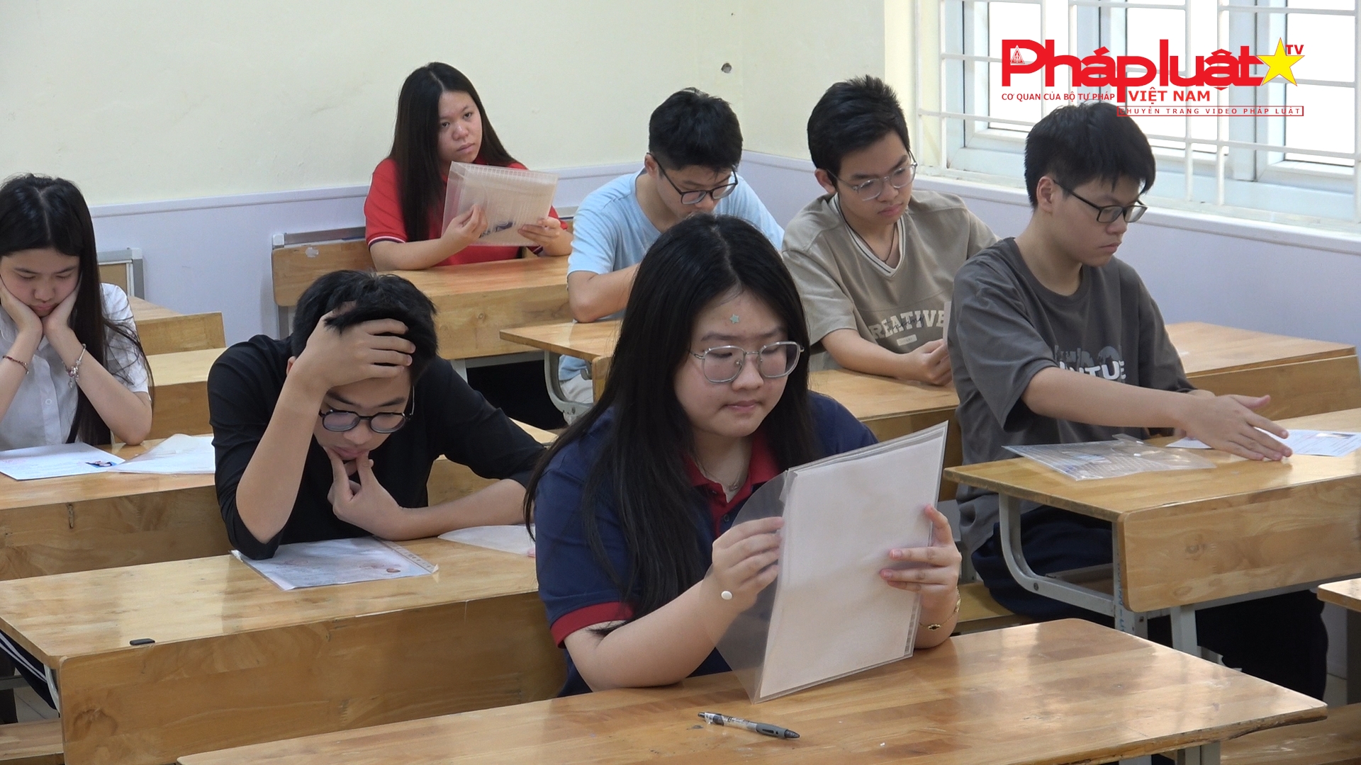 Chưa tổ chức thí điểm thi trên máy tính đối với kỳ thi tốt nghiệp THPT năm 2027