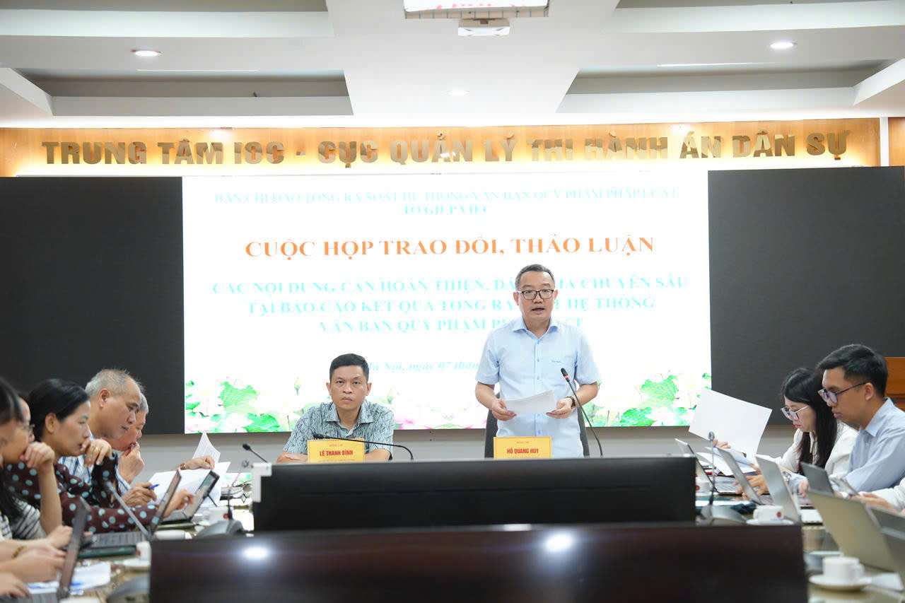 Tập trung nhận diện điểm nghẽn pháp luật ảnh hưởng đến phát triển kinh tế - xã hội