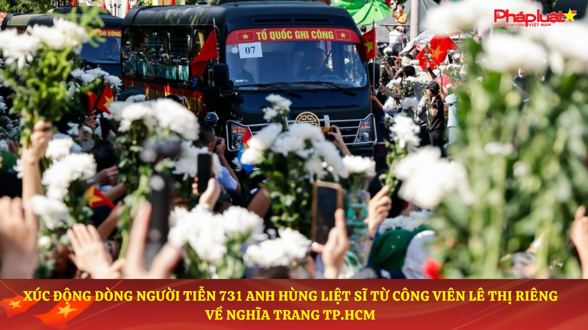 Xúc động dòng người tiễn 731 anh hùng liệt sĩ từ Công viên Lê Thị Riêng về Nghĩa trang Liệt sĩ TP.HCM