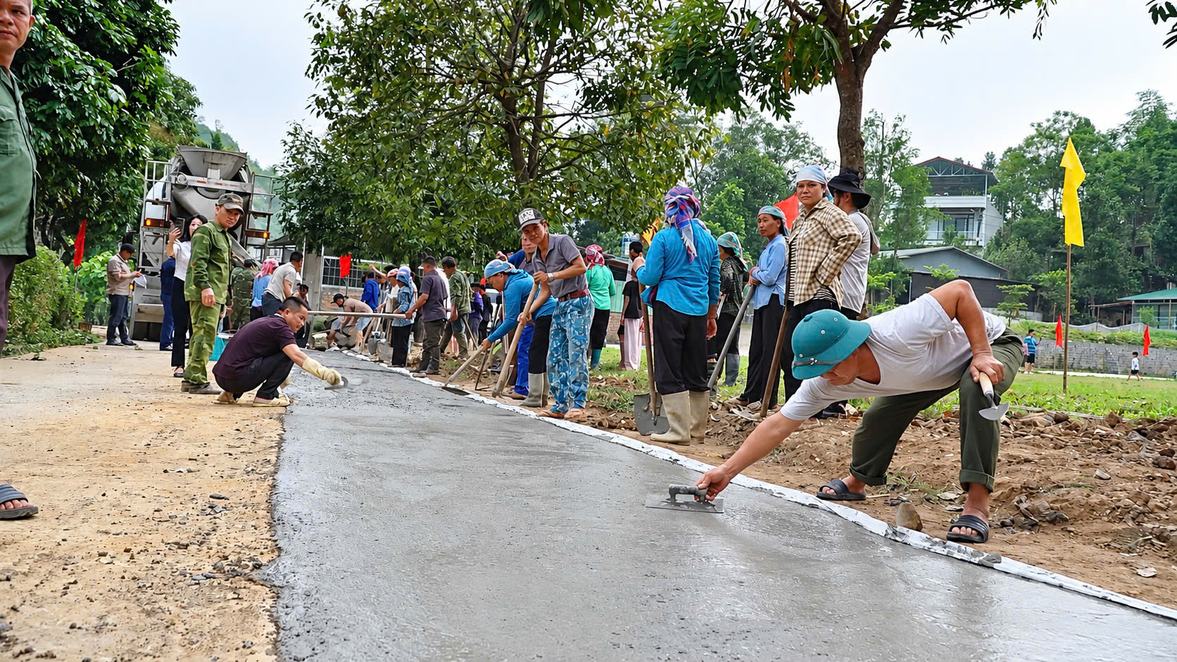Cốc San từng bước khơi thông những tuyến đường phát triển