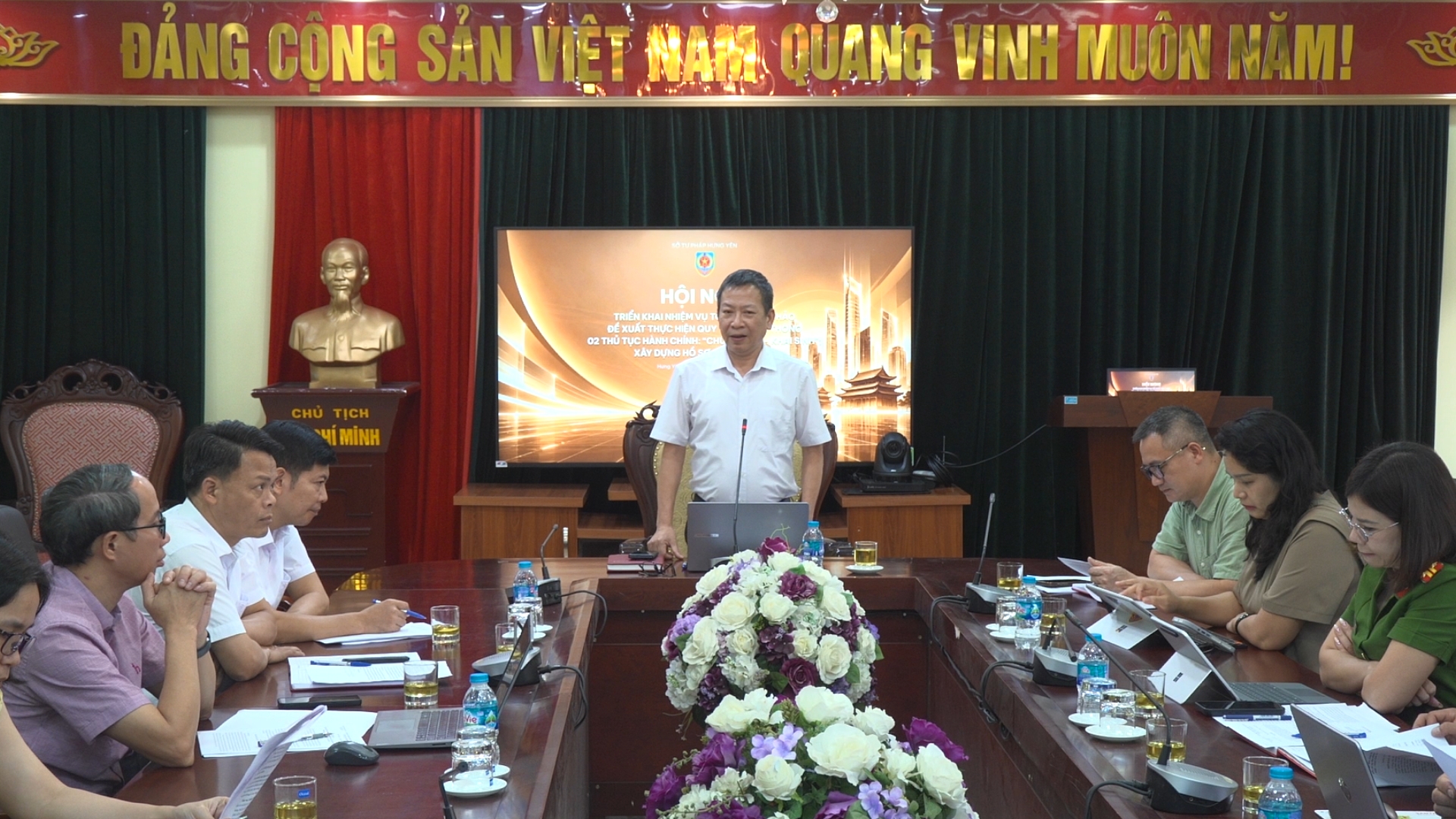 Hưng Yên đẩy mạnh liên thông thủ tục hành chính “Chứng sinh - Khai sinh, xây dựng hồ sơ số công dân từ khi trẻ chào đời