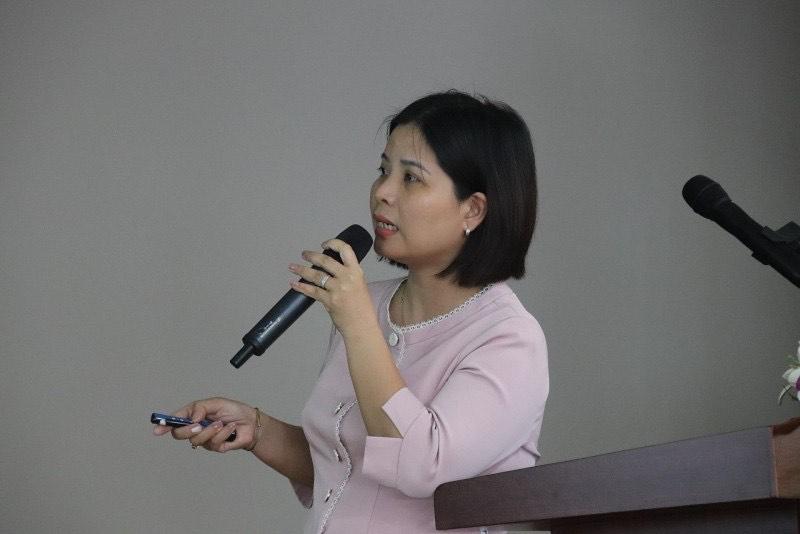 TS. Phạm Thị Bích – Trường Đại học Khoa học Tự nhiên, Đại học Quốc gia Hà Nội trình bày báo cáo “Đánh giá tác dụng sản phẩm Smart A kiểm soát tính lên men một số dòng tế bào ung thư nuôi cấy”.