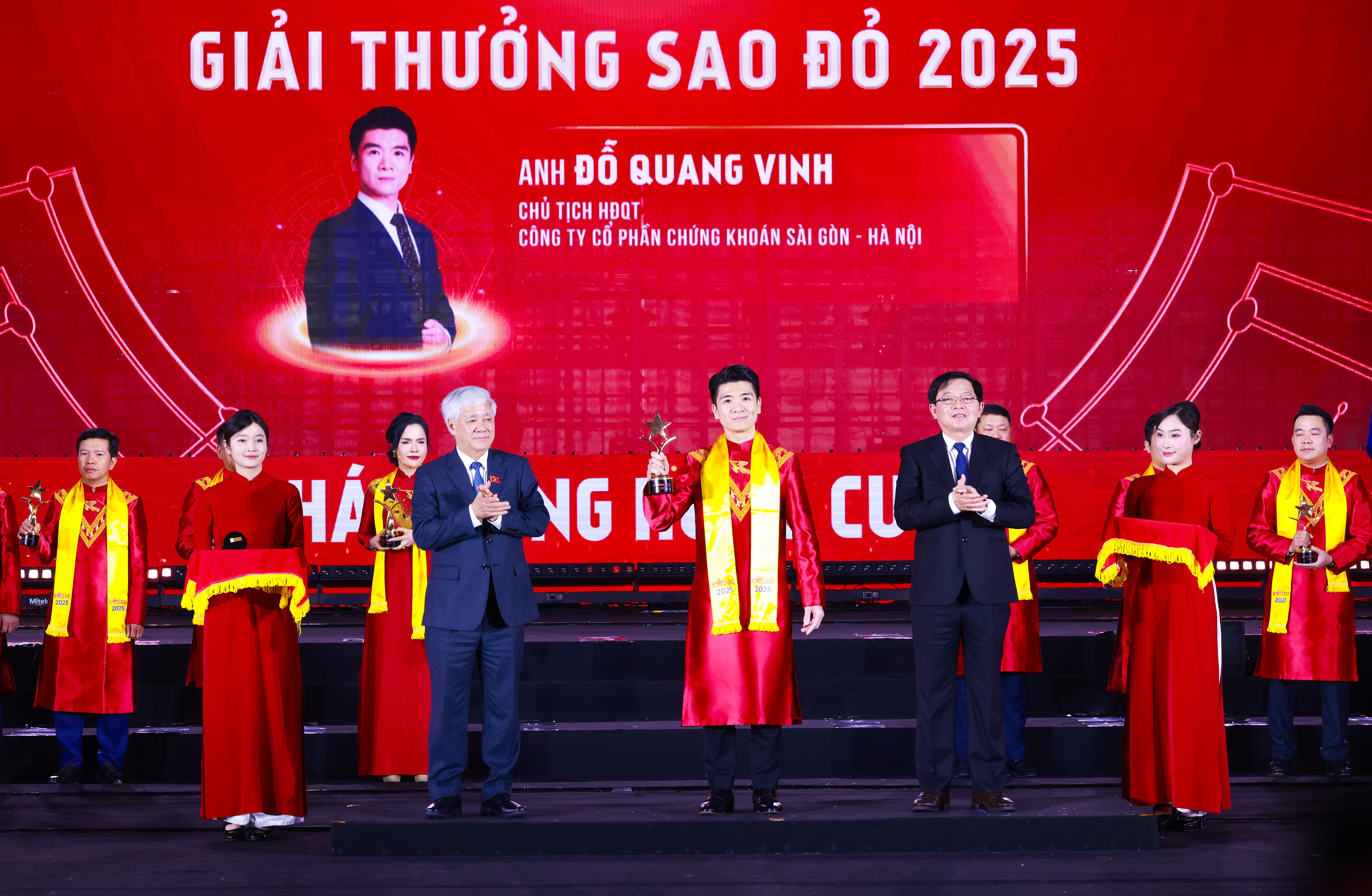 Anh 2.